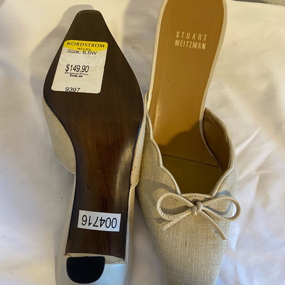 Stuart Weitzman Mucha Pump - Picture 4 of 7